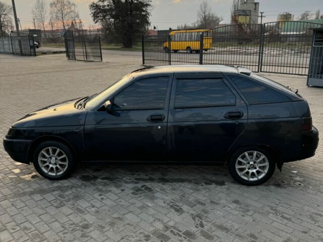 Черный ВАЗ 2112, объемом двигателя 1.6 л и пробегом 100 тыс. км за 1300 $, фото 2 на Automoto.ua