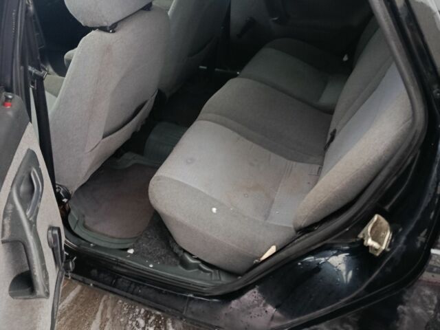 Чорний ВАЗ 2112, об'ємом двигуна 1 л та пробігом 1000 тис. км за 1050 $, фото 5 на Automoto.ua