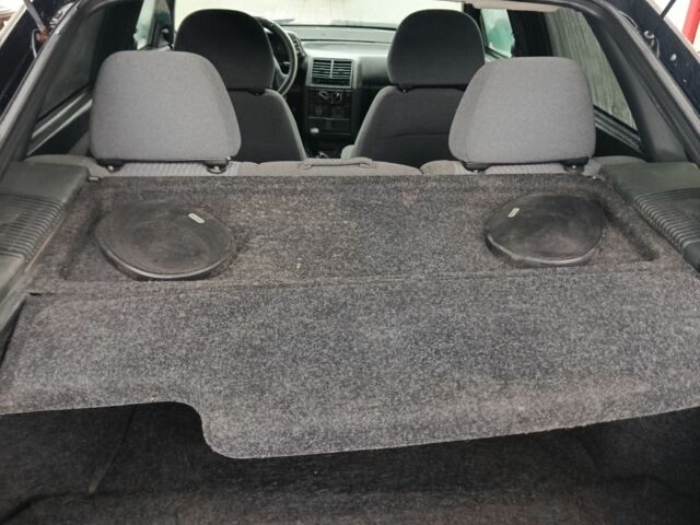 Чорний ВАЗ 2112, об'ємом двигуна 1 л та пробігом 1000 тис. км за 1050 $, фото 4 на Automoto.ua