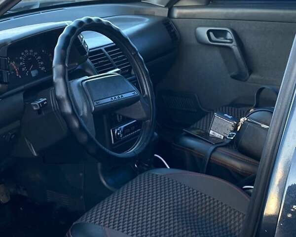 Черный ВАЗ 2112, объемом двигателя 1.6 л и пробегом 166 тыс. км за 2300 $, фото 5 на Automoto.ua