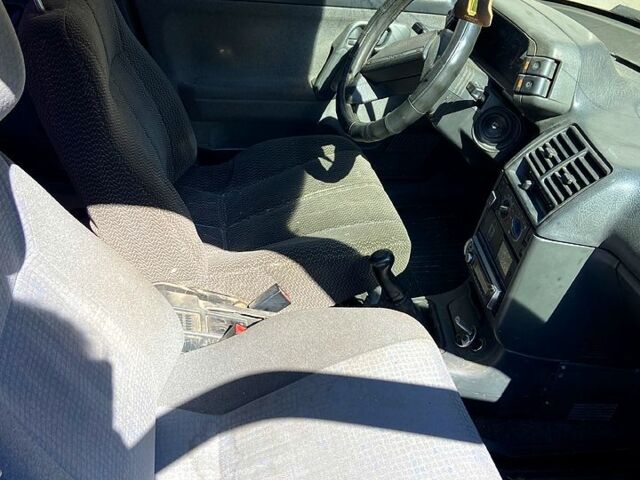 Чорний ВАЗ 2112, об'ємом двигуна 1.5 л та пробігом 303 тис. км за 1850 $, фото 1 на Automoto.ua