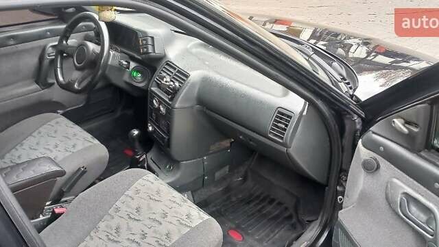 ВАЗ 2112 2007 в Кременчуге на Automoto.ua Черный ВАЗ 2112, объемом двигателя 1.6 л и пробегом 240 тыс. км за 2200 $, фото 5 на Automoto.ua