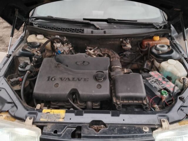 Черный ВАЗ 2112, объемом двигателя 1.6 л и пробегом 3 тыс. км за 2366 $, фото 5 на Automoto.ua