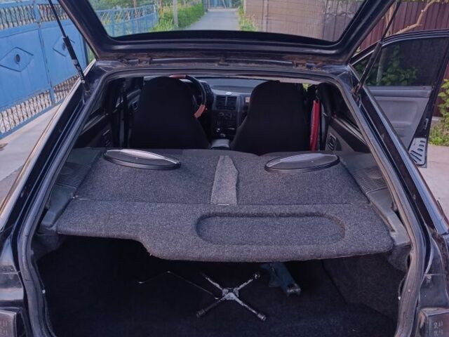 Черный ВАЗ 2112, объемом двигателя 0 л и пробегом 251 тыс. км за 2600 $, фото 17 на Automoto.ua