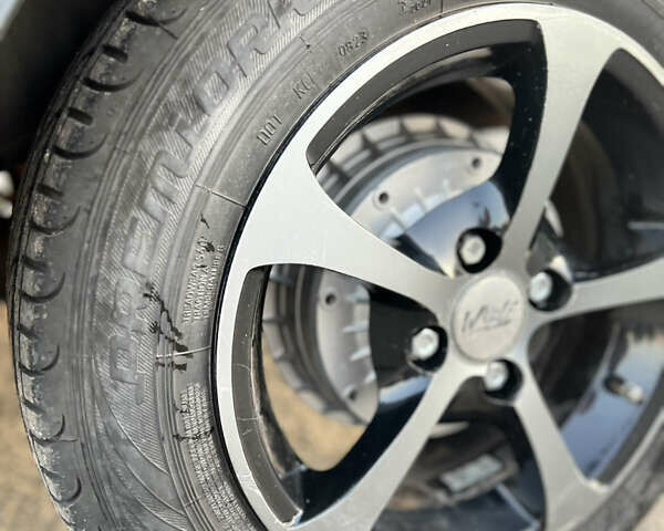 Черный ВАЗ 2112, объемом двигателя 1.6 л и пробегом 90 тыс. км за 2950 $, фото 10 на Automoto.ua
