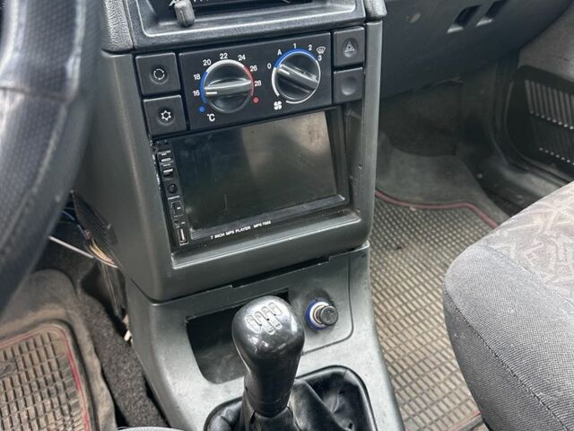 Чорний ВАЗ 2112, об'ємом двигуна 1.6 л та пробігом 187 тис. км за 1250 $, фото 5 на Automoto.ua