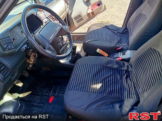 Чорний ВАЗ 2112, об'ємом двигуна 1.6 л та пробігом 260 тис. км за 2300 $, фото 1 на Automoto.ua