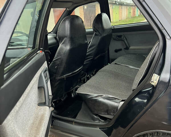 Чорний ВАЗ 2112, об'ємом двигуна 1.6 л та пробігом 126 тис. км за 2100 $, фото 3 на Automoto.ua