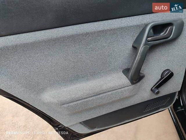 Черный ВАЗ 2112, объемом двигателя 1.6 л и пробегом 158 тыс. км за 2500 $, фото 43 на Automoto.ua