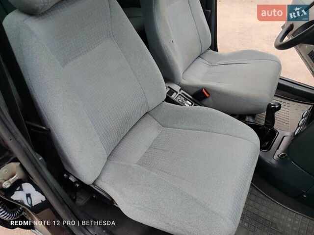 Чорний ВАЗ 2112, об'ємом двигуна 1.6 л та пробігом 158 тис. км за 2400 $, фото 36 на Automoto.ua