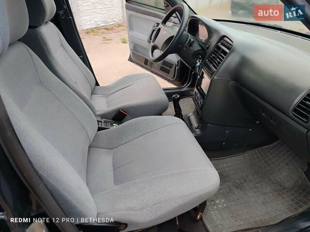 Черный ВАЗ 2112, объемом двигателя 1.6 л и пробегом 158 тыс. км за 2400 $, фото 36 на Automoto.ua