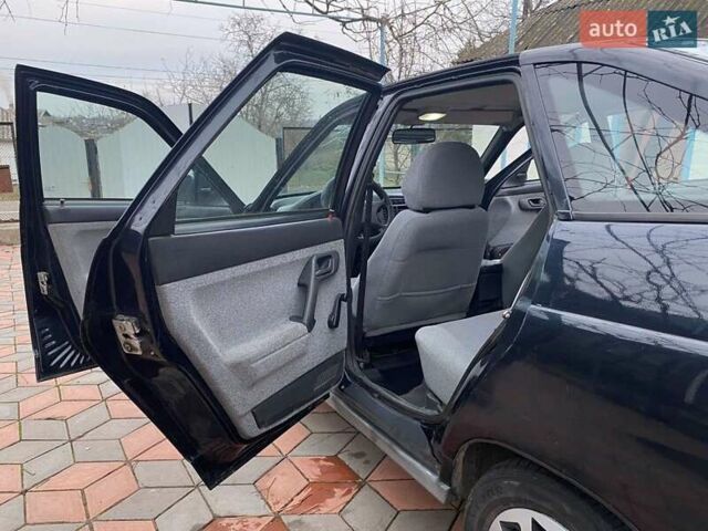 ВАЗ 2112 2008 в Первомайск на Automoto.ua Черный ВАЗ 2112, объемом двигателя 1.6 л и пробегом 96 тыс. км за 2700 $, фото 24 на Automoto.ua