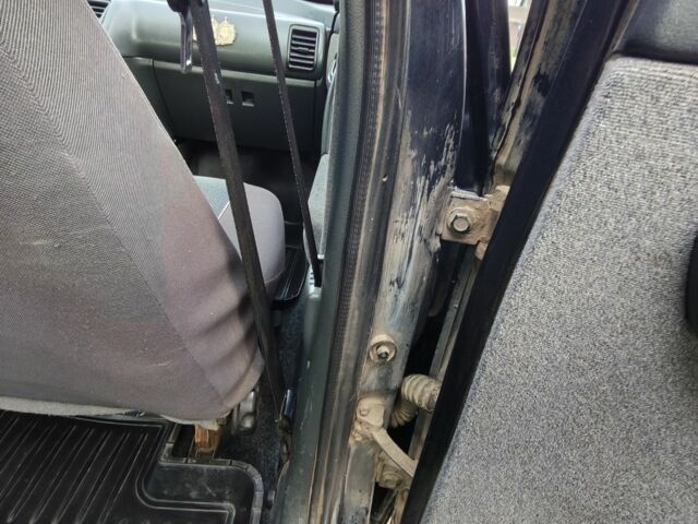 Черный ВАЗ 2112, объемом двигателя 1.6 л и пробегом 200 тыс. км за 1188 $, фото 12 на Automoto.ua