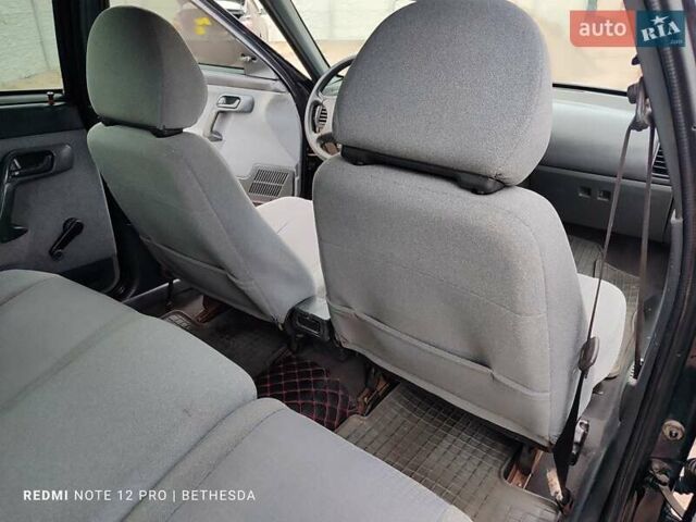 Черный ВАЗ 2112, объемом двигателя 1.6 л и пробегом 158 тыс. км за 2400 $, фото 41 на Automoto.ua