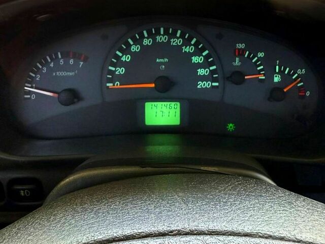 ВАЗ 2112 2008 в Днепре (Днепропетровске) на Automoto.ua Черный ВАЗ 2112, объемом двигателя 1.6 л и пробегом 140 тыс. км за 1900 $, фото 6 на Automoto.ua