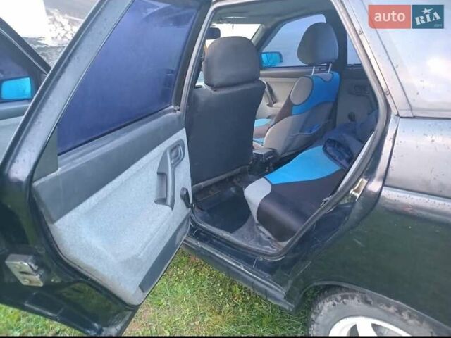 Черный ВАЗ 2112, объемом двигателя 1.6 л и пробегом 100 тыс. км за 1800 $, фото 3 на Automoto.ua