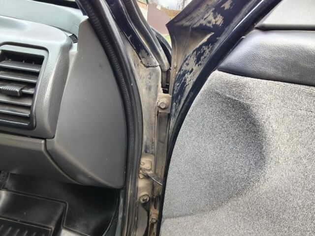 Черный ВАЗ 2112, объемом двигателя 1.6 л и пробегом 200 тыс. км за 1188 $, фото 14 на Automoto.ua