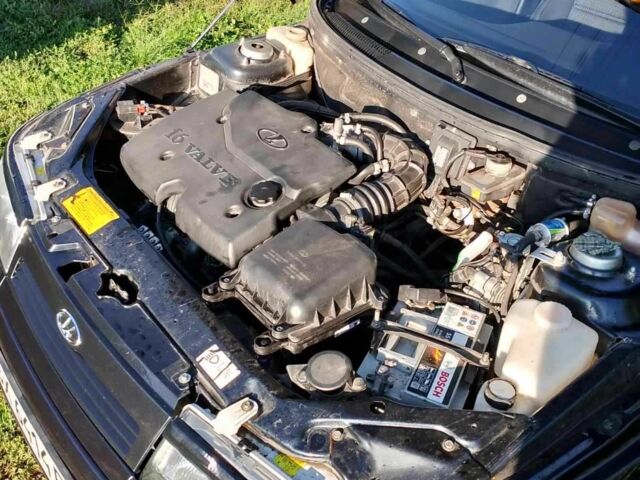 ВАЗ 2112 2008 в Житомире на Automoto.ua Черный ВАЗ 2112, объемом двигателя 1.6 л и пробегом 146 тыс. км за 3200 $, фото 7 на Automoto.ua