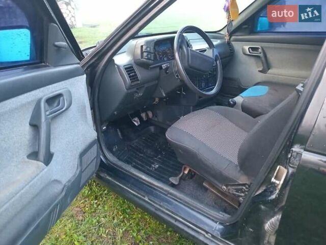 Черный ВАЗ 2112, объемом двигателя 1.6 л и пробегом 100 тыс. км за 1800 $, фото 2 на Automoto.ua