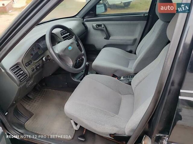 Черный ВАЗ 2112, объемом двигателя 1.6 л и пробегом 158 тыс. км за 2500 $, фото 24 на Automoto.ua