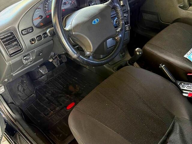 ВАЗ 2112 2008 в Днепре (Днепропетровске) на Automoto.ua Черный ВАЗ 2112, объемом двигателя 1.6 л и пробегом 140 тыс. км за 1900 $, фото 5 на Automoto.ua