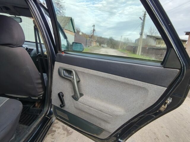 Черный ВАЗ 2112, объемом двигателя 1.6 л и пробегом 200 тыс. км за 1188 $, фото 11 на Automoto.ua