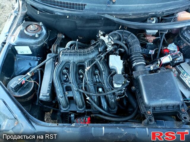 Черный ВАЗ 2112, объемом двигателя 1.6 л и пробегом 0 тыс. км за 1150 $, фото 9 на Automoto.ua