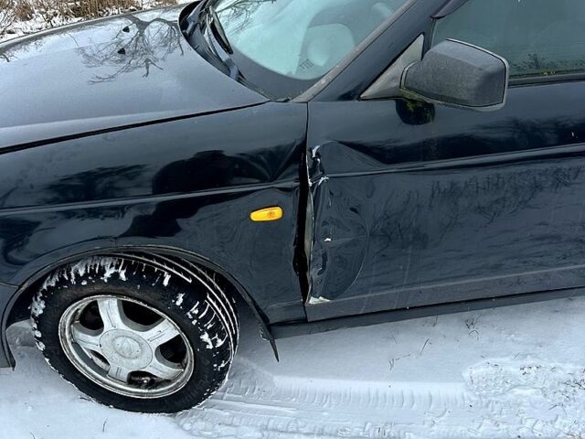 Чорний ВАЗ 2112, об'ємом двигуна 1.6 л та пробігом 141 тис. км за 1400 $, фото 1 на Automoto.ua