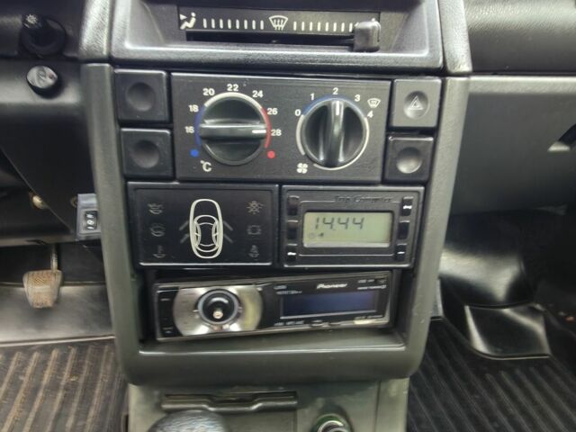 Черный ВАЗ 2112, объемом двигателя 1.6 л и пробегом 200 тыс. км за 1188 $, фото 17 на Automoto.ua