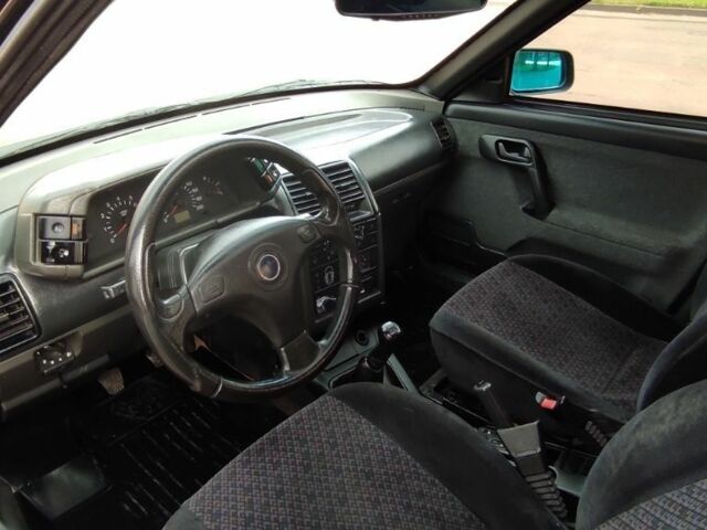 ВАЗ 2112 2007 в Нежине на Automoto.ua Черный ВАЗ 2112, объемом двигателя 1.6 л и пробегом 190 тыс. км за 3000 $, фото 6 на Automoto.ua