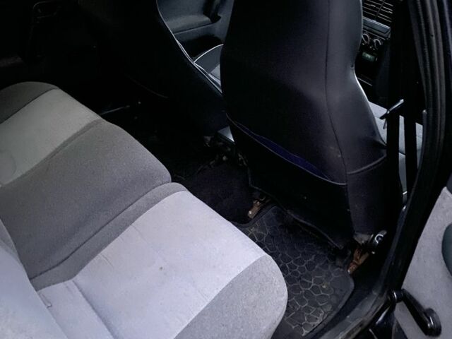 Черный ВАЗ 2112, объемом двигателя 1.6 л и пробегом 250 тыс. км за 2150 $, фото 18 на Automoto.ua