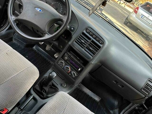 ВАЗ 2112 2010 в Софиевке на Automoto.ua Черный ВАЗ 2112, объемом двигателя 1.6 л и пробегом 150 тыс. км за 2000 $, фото 6 на Automoto.ua