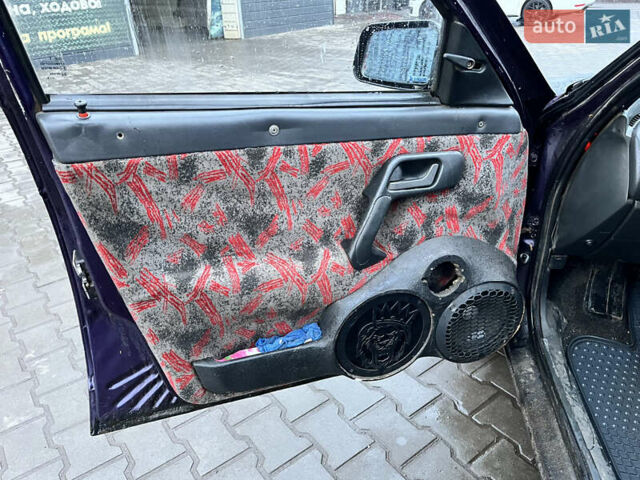 Фиолетовый ВАЗ 2112, объемом двигателя 1.5 л и пробегом 230 тыс. км за 1200 $, фото 8 на Automoto.ua