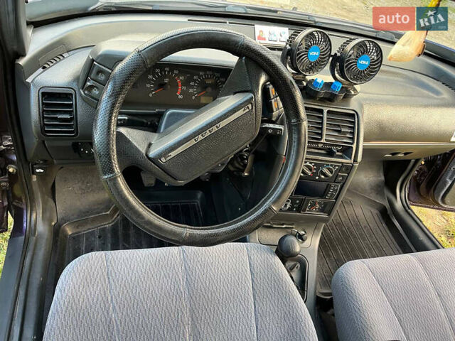 Фиолетовый ВАЗ 2112, объемом двигателя 1.5 л и пробегом 261 тыс. км за 1600 $, фото 8 на Automoto.ua