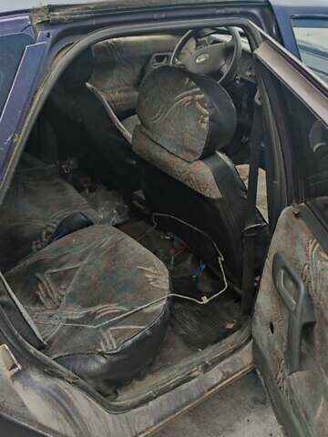 Фіолетовий ВАЗ 2112, об'ємом двигуна 1.6 л та пробігом 250 тис. км за 600 $, фото 14 на Automoto.ua