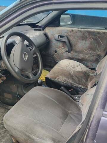 Фіолетовий ВАЗ 2112, об'ємом двигуна 1.6 л та пробігом 250 тис. км за 600 $, фото 10 на Automoto.ua