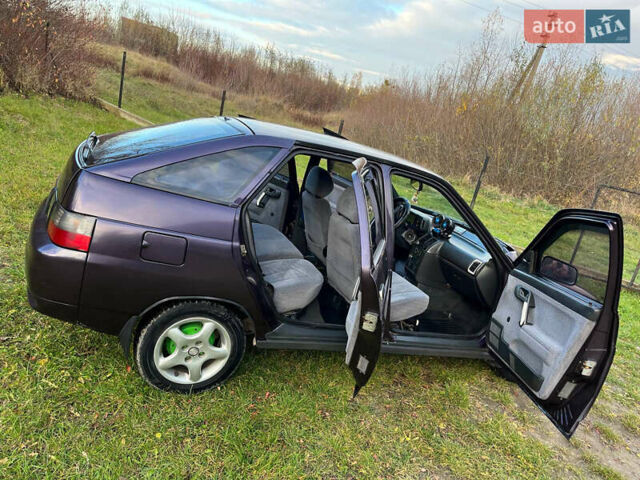 Фиолетовый ВАЗ 2112, объемом двигателя 1.5 л и пробегом 261 тыс. км за 1600 $, фото 3 на Automoto.ua