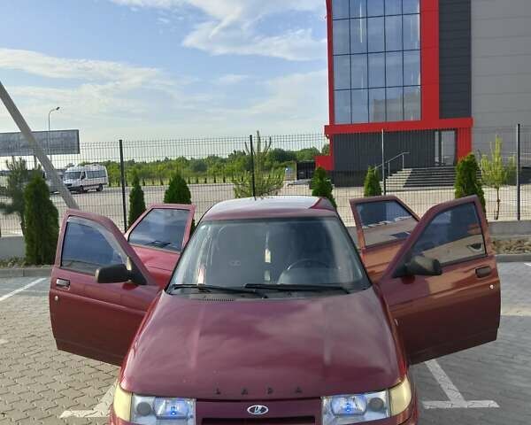 Красный ВАЗ 2112, объемом двигателя 1.6 л и пробегом 131 тыс. км за 2250 $, фото 3 на Automoto.ua