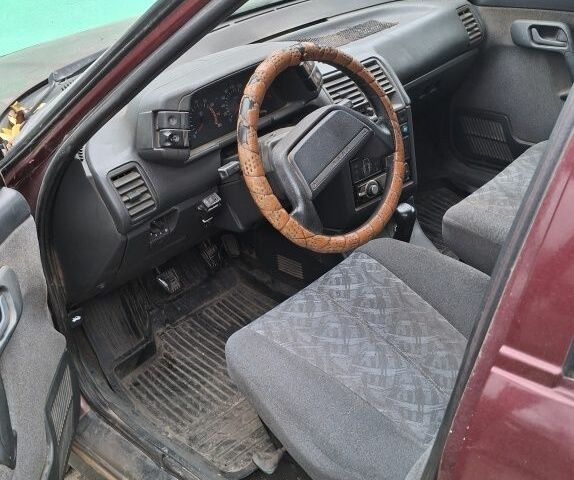 Красный ВАЗ 2112, объемом двигателя 1.6 л и пробегом 120 тыс. км за 1074 $, фото 21 на Automoto.ua