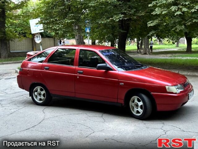 Червоний ВАЗ 2112, об'ємом двигуна 1.5 л та пробігом 200 тис. км за 1750 $, фото 2 на Automoto.ua