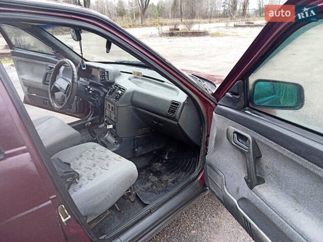 Красный ВАЗ 2112, объемом двигателя 1.6 л и пробегом 200 тыс. км за 1250 $, фото 11 на Automoto.ua