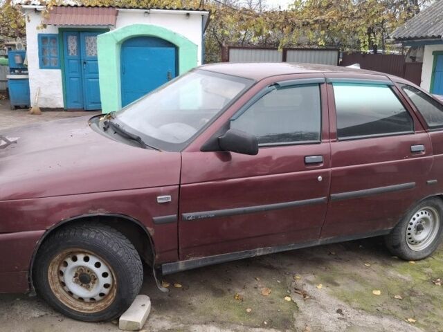 Красный ВАЗ 2112, объемом двигателя 1.6 л и пробегом 120 тыс. км за 1074 $, фото 5 на Automoto.ua