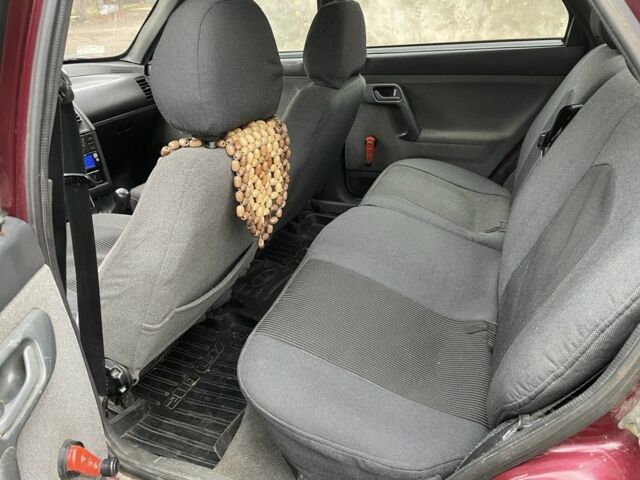 Красный ВАЗ 2112, объемом двигателя 1.6 л и пробегом 158 тыс. км за 1950 $, фото 6 на Automoto.ua