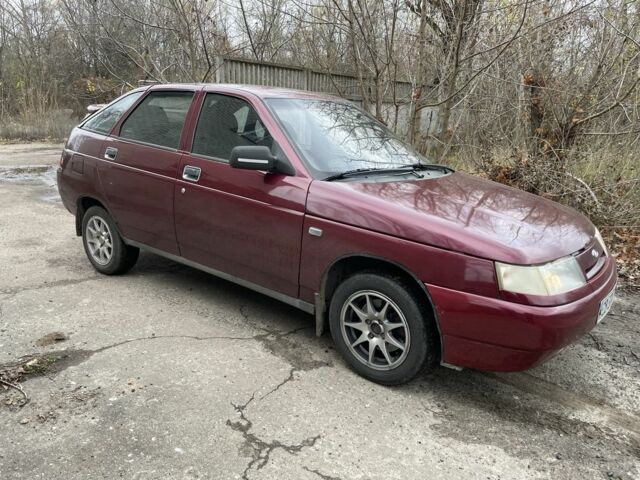 Красный ВАЗ 2112, объемом двигателя 1.6 л и пробегом 158 тыс. км за 1950 $, фото 1 на Automoto.ua