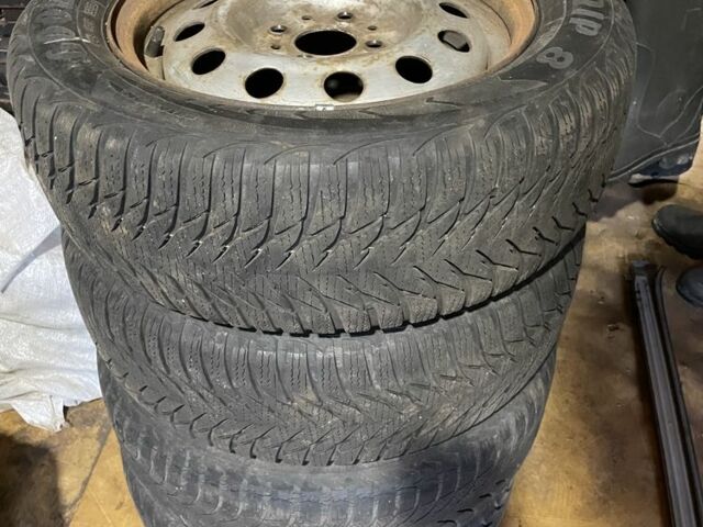 Красный ВАЗ 2112, объемом двигателя 1.6 л и пробегом 158 тыс. км за 1950 $, фото 10 на Automoto.ua