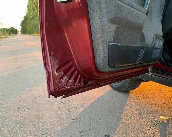 ВАЗ 2112 2007 в Ольшанка на Automoto.ua Красный ВАЗ 2112, объемом двигателя 1.6 л и пробегом 246 тыс. км за 2400 $, фото 10 на Automoto.ua