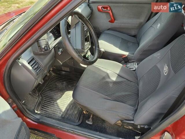 Красный ВАЗ 2112, объемом двигателя 1.6 л и пробегом 161 тыс. км за 1600 $, фото 10 на Automoto.ua