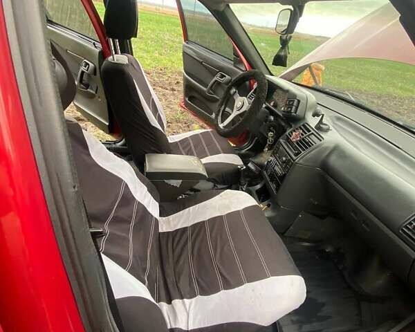 ВАЗ 2112 2007 в Новых Санжарах на Automoto.ua Красный ВАЗ 2112, объемом двигателя 1.6 л и пробегом 234 тыс. км за 2100 $, фото 7 на Automoto.ua