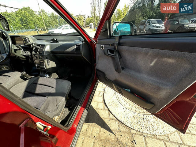 Червоний ВАЗ 2112, об'ємом двигуна 1.6 л та пробігом 249 тис. км за 1800 $, фото 7 на Automoto.ua