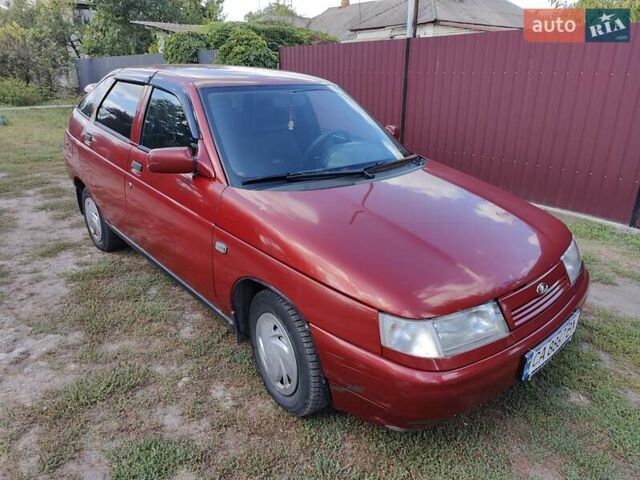 Красный ВАЗ 2112, объемом двигателя 1.6 л и пробегом 161 тыс. км за 1600 $, фото 1 на Automoto.ua